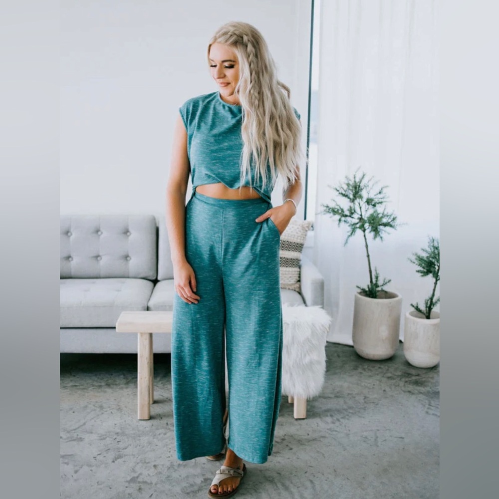 Bucket List Wide Leg Heather Light Blue Jumpsuit Small EUC Pockets Lounge Sweats